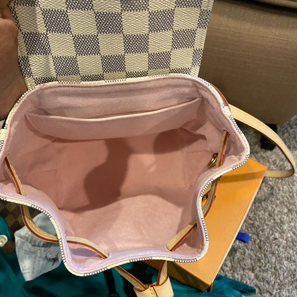 Authentic!!  backpack❤️🙏🏾 - Picture 7 of 11